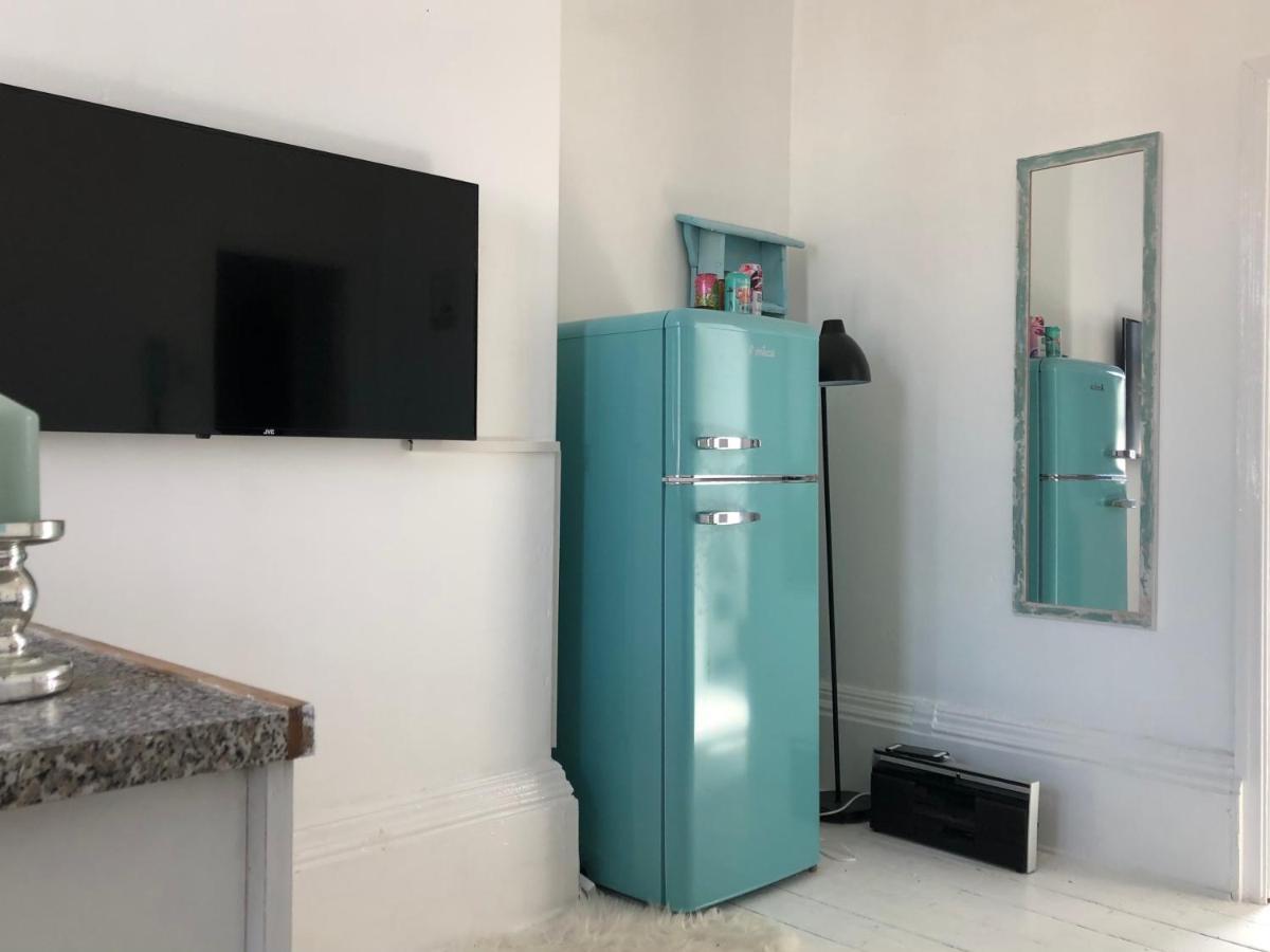 New! Seaside Central Scarborough Apartment المظهر الخارجي الصورة